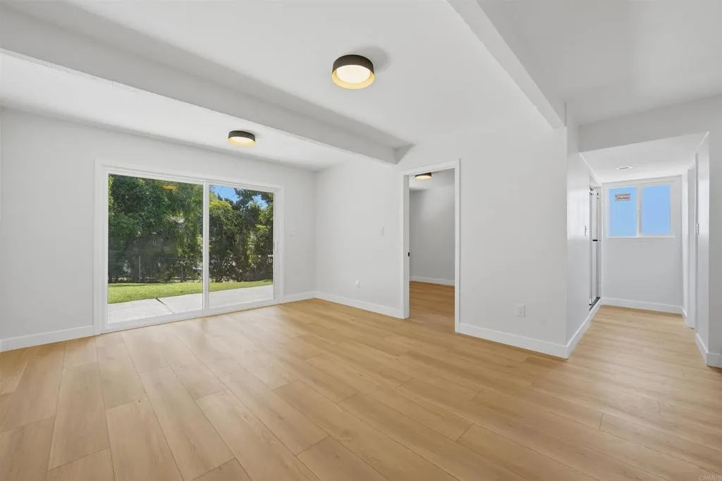 https://cdn.realtyfeed.com/cdn/127/306749008/200fd32c6fc82864fdbdbfcbcf3b0196.webp