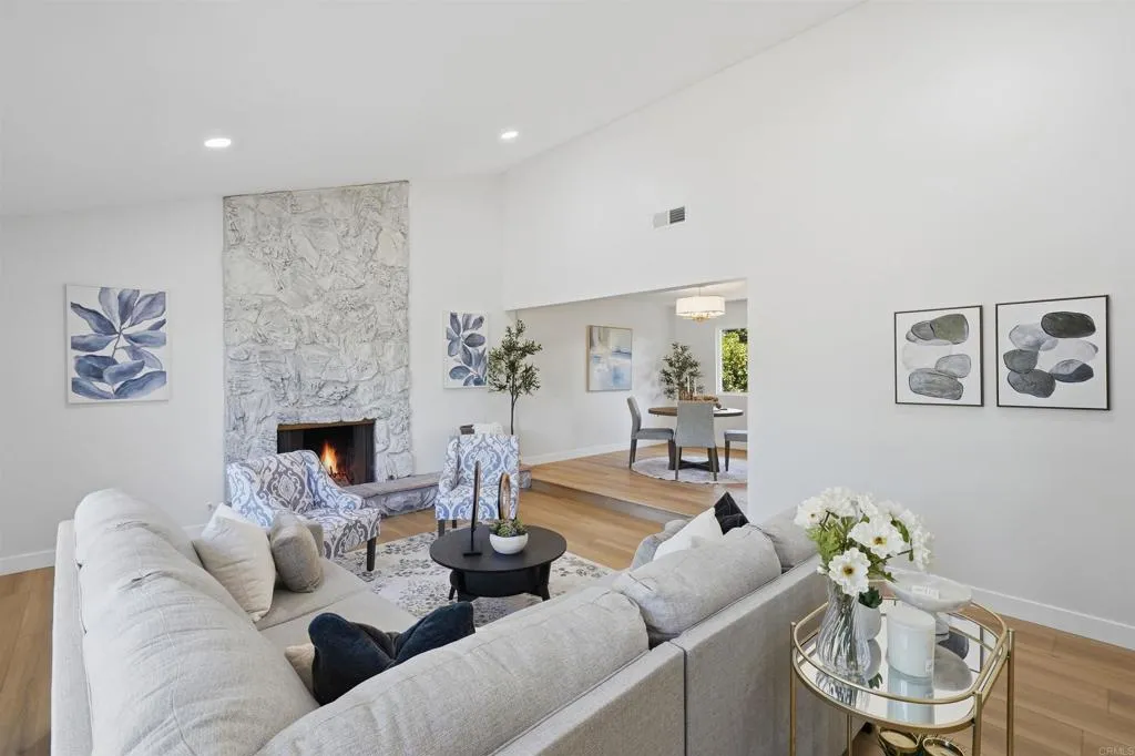 https://cdn.realtyfeed.com/cdn/127/306749008/5fb7cfe7b11ee09df431926b446f0ac6.webp