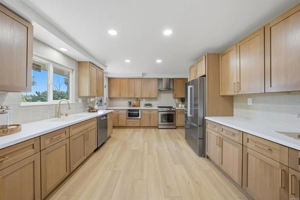https://cdn.realtyfeed.com/cdn/127/306749008/618c05ea4946954e92e2edf148922300.webp