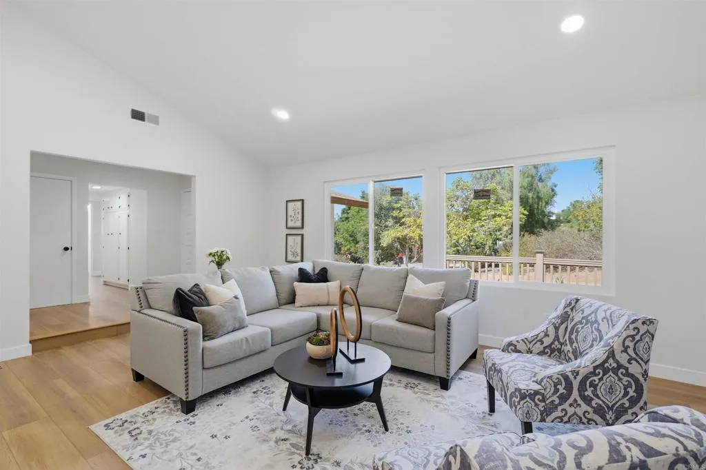 https://cdn.realtyfeed.com/cdn/127/306749008/846108864a31bc847e0c73999dfd4010.webp