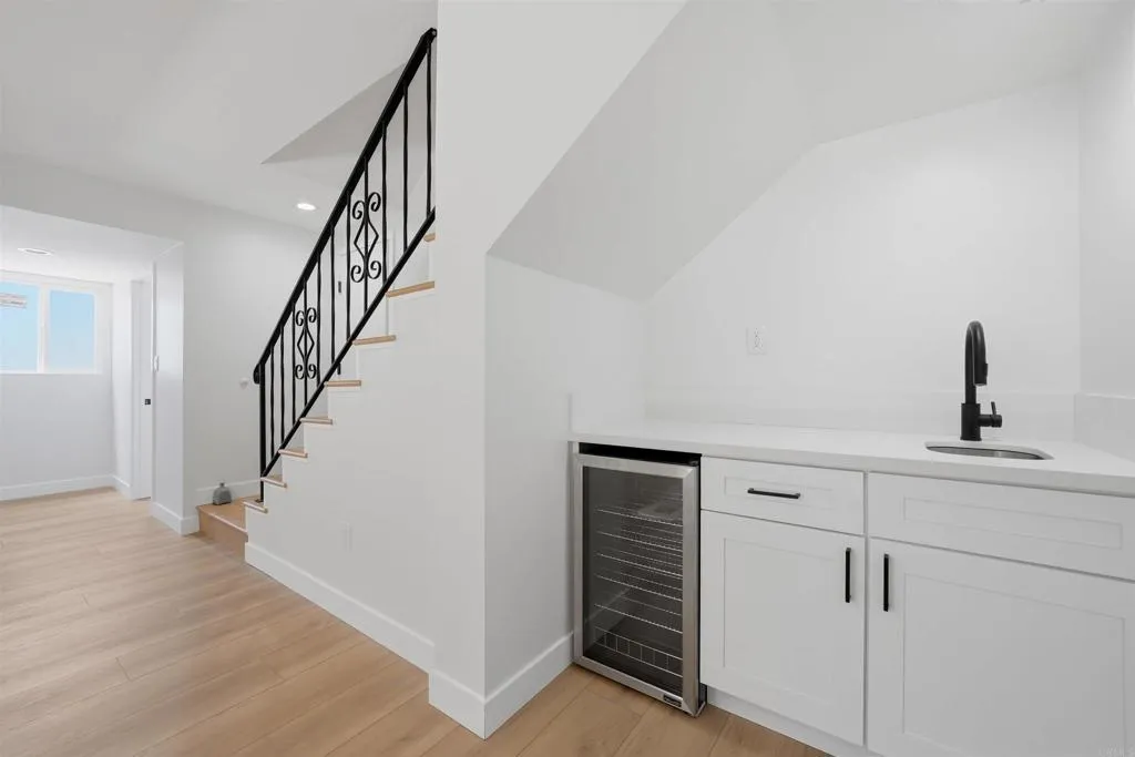 https://cdn.realtyfeed.com/cdn/127/306749008/a314a3fc3f96b8942fe92273679eb1c3.webp