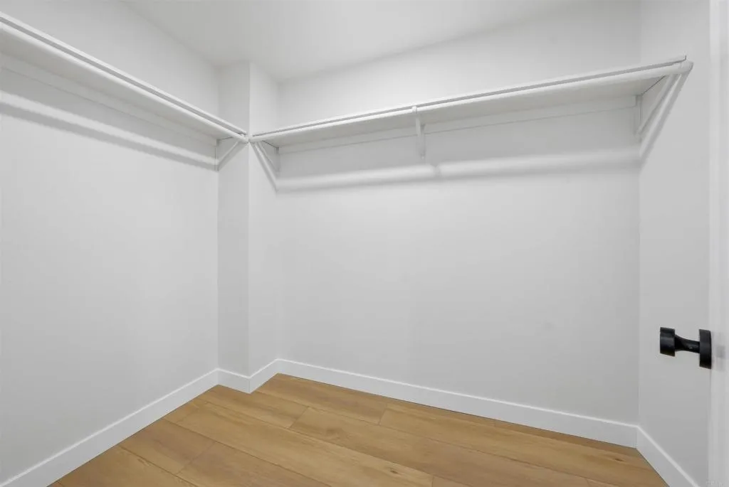 https://cdn.realtyfeed.com/cdn/127/306749008/ca19ffc585c5139c73c605f7ed21ceae.webp