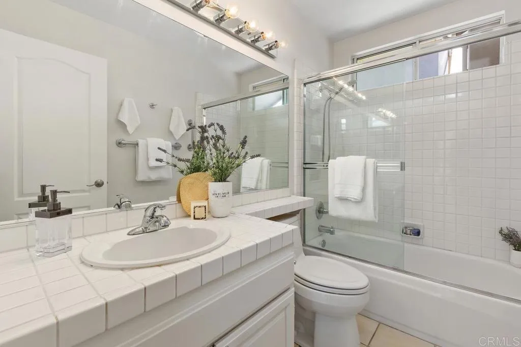 https://cdn.realtyfeed.com/cdn/127/306749079/2179608cc833e9a4331b7acd138f229e.webp