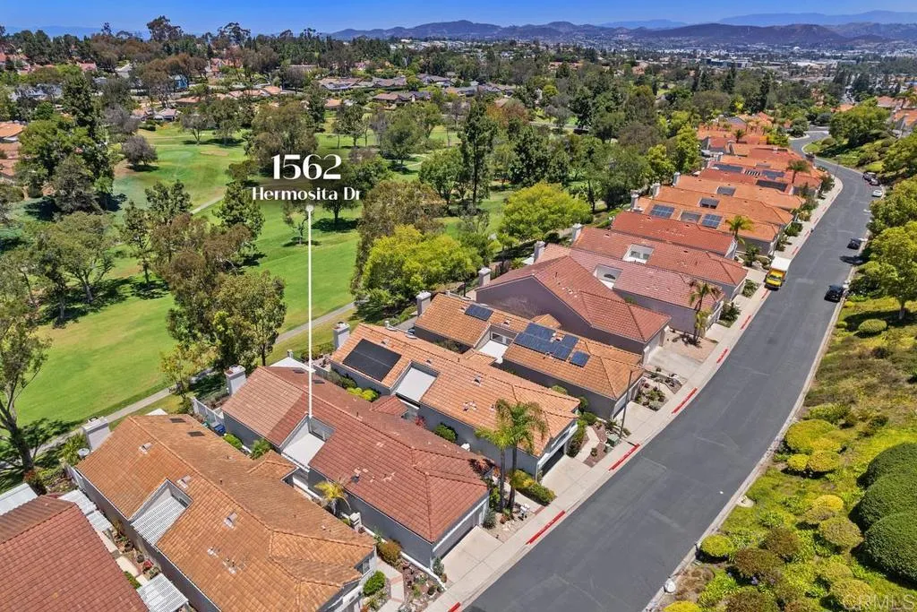 https://cdn.realtyfeed.com/cdn/127/306749079/f49c208e851ccc0ef0c898022b07eb6c.webp
