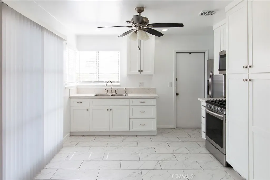 11261 Palmwood, Garden Grove, CA 92840 - Photo 2 of 28, Garden Grove, CA
