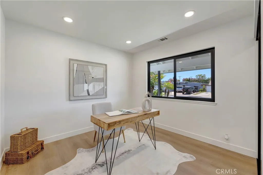 17392 Lido, Huntington Beach, CA 92647 - Photo 4 of 43, Huntington Beach, CA