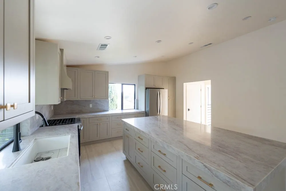 2217 Loma Verde Dr Unit A, Fullerton, CA 93833 - Photo 3 of 12, Fullerton, CA
