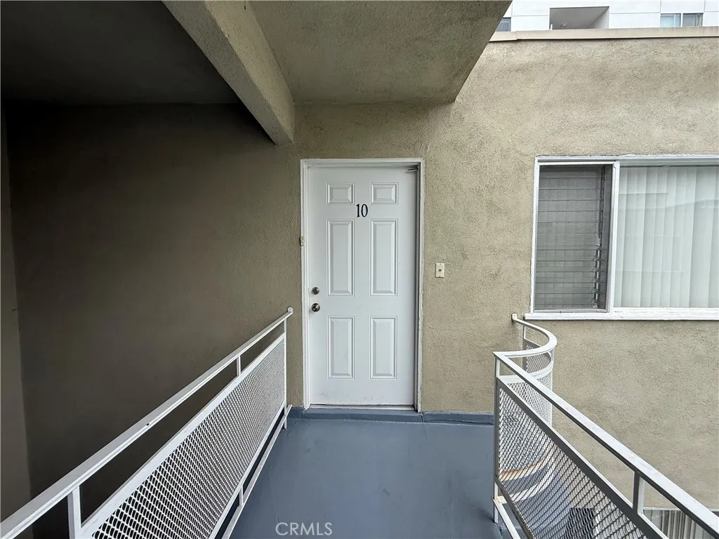 423 S Le Doux Rd Unit 10, Los Angeles, CA 90048 - Photo 4 of 18, Los Angeles, CA