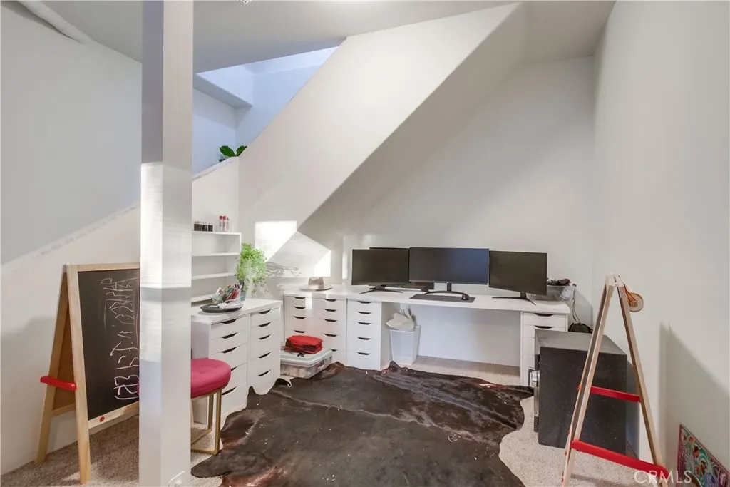 https://cdn.realtyfeed.com/cdn/127/306749117/23bcd823cdc3780a28dcf639cbb07378.webp