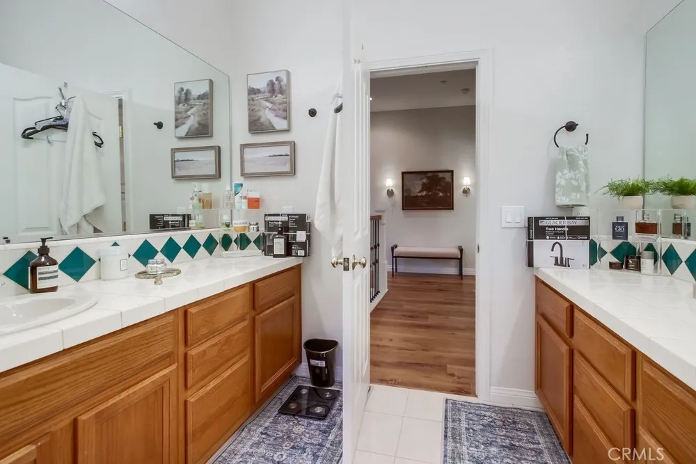 https://cdn.realtyfeed.com/cdn/127/306749117/2ea3a99f4f5177bc48e7a32cffb825b2.webp