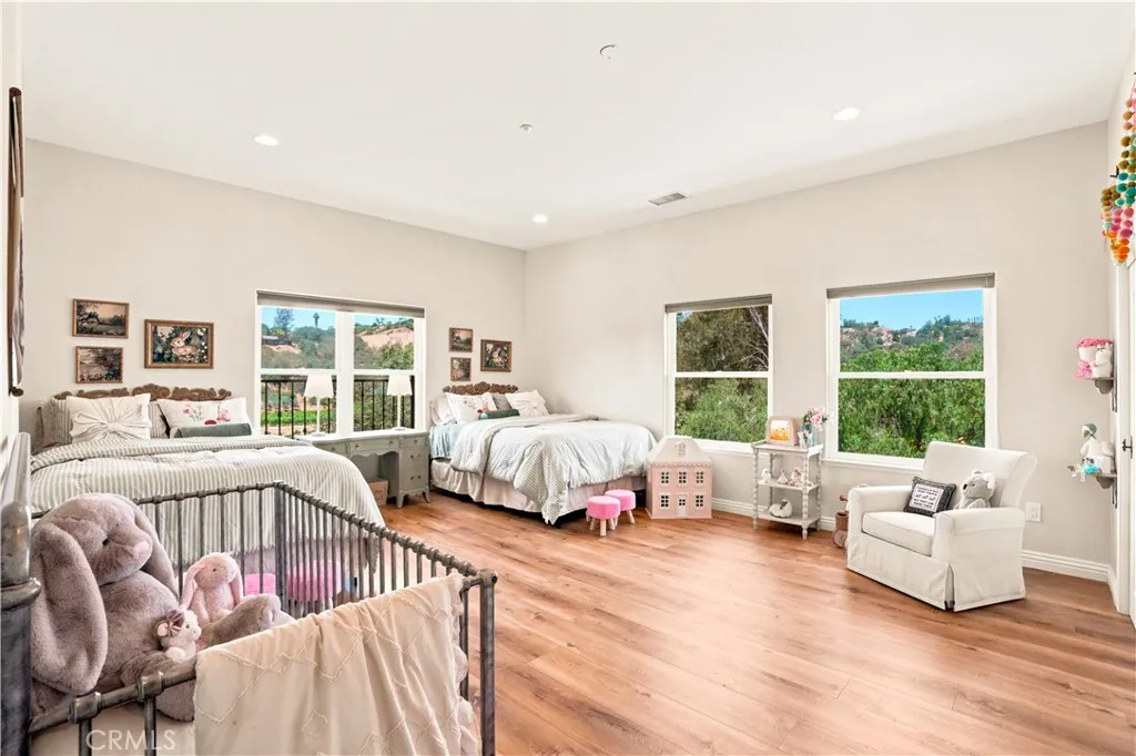 https://cdn.realtyfeed.com/cdn/127/306749117/483a312781c0c1b3e9a0b21515786fe1.webp