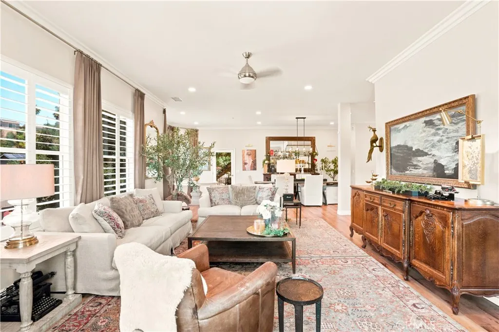 https://cdn.realtyfeed.com/cdn/127/306749117/6ccbeea744ac848898965712db165c96.webp
