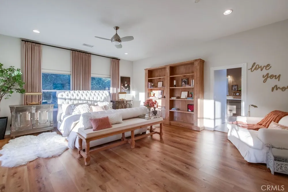 https://cdn.realtyfeed.com/cdn/127/306749117/7c06f5bd6ddbfc4920a5a5796ea6fe4a.webp