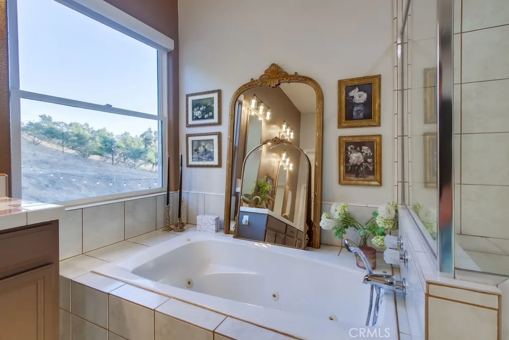 https://cdn.realtyfeed.com/cdn/127/306749117/826aef29b7359c104ba32fc8d4a035c9.webp