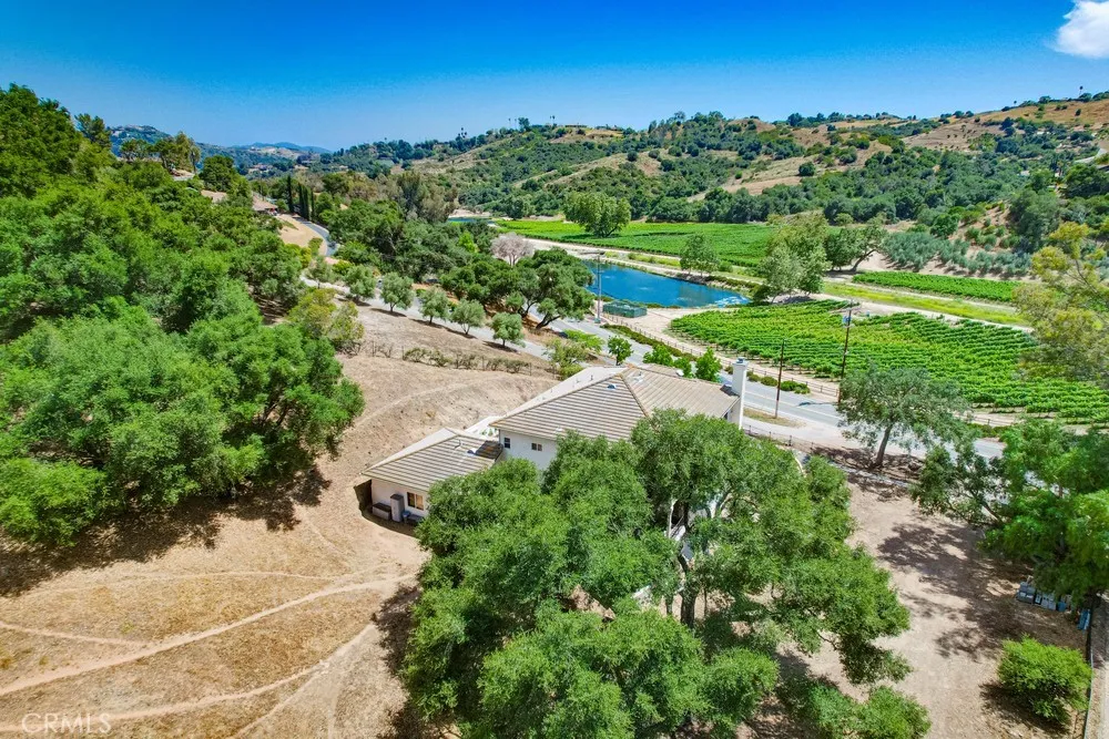 https://cdn.realtyfeed.com/cdn/127/306749117/8cce799e42b207909f7608ec0aab4d8e.webp