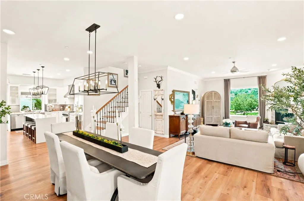 https://cdn.realtyfeed.com/cdn/127/306749117/aec8858ef8e37d5431c6a40118af8a87.webp