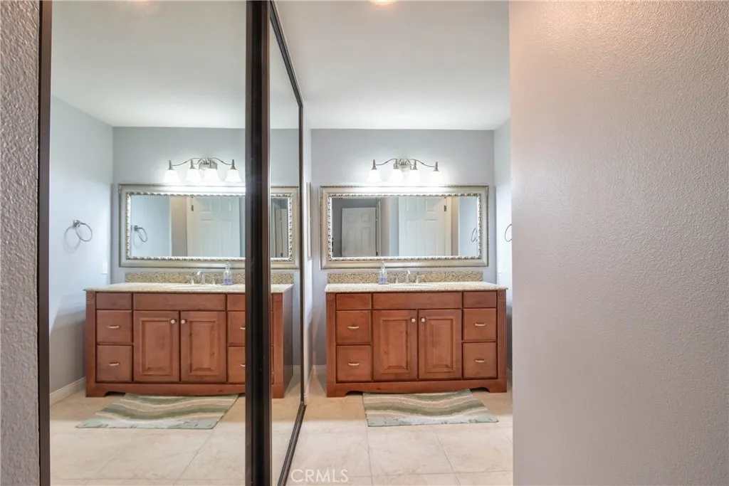 https://cdn.realtyfeed.com/cdn/127/306749125/2d15e45c72315f619acdcca2131f628f.webp