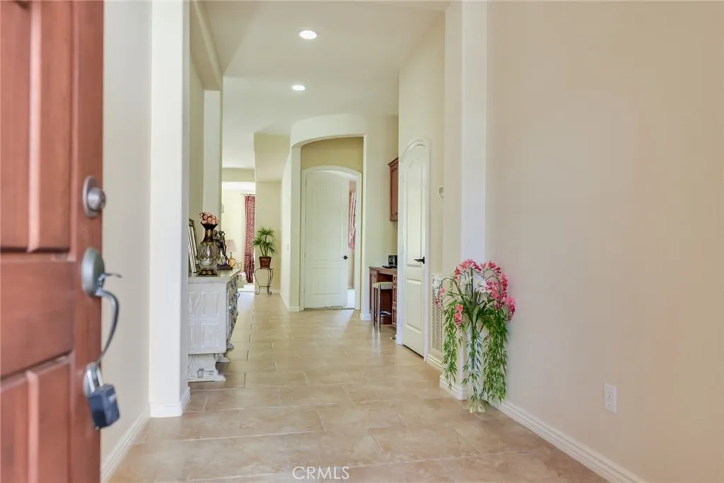24145 Fawnskin, Corona, CA 92883 - Photo 4 of 35, Corona, CA