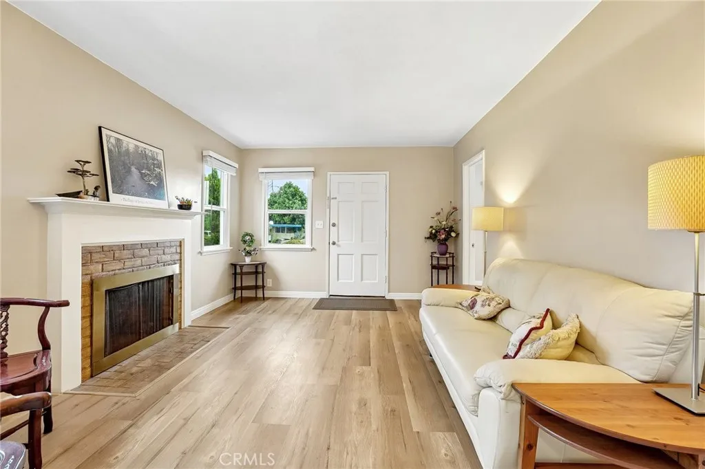 3227 E Del Mar Boulevard, Pasadena, CA 91107 - Photo 4 of 33, Pasadena, CA