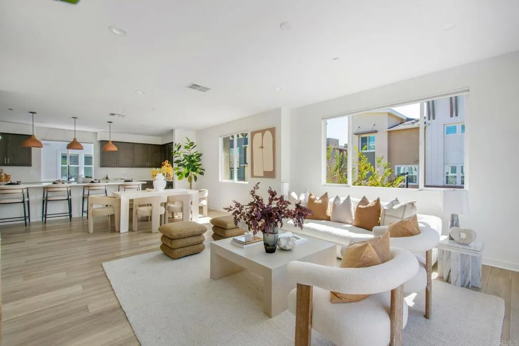 https://cdn.realtyfeed.com/cdn/127/306749169/23d3469bcf0cd17c2cc855f69918c0cf.webp