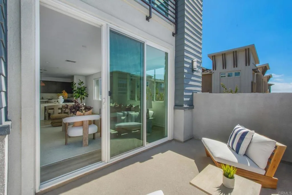 https://cdn.realtyfeed.com/cdn/127/306749169/49b080ca56b867cc67433df76dca0485.webp