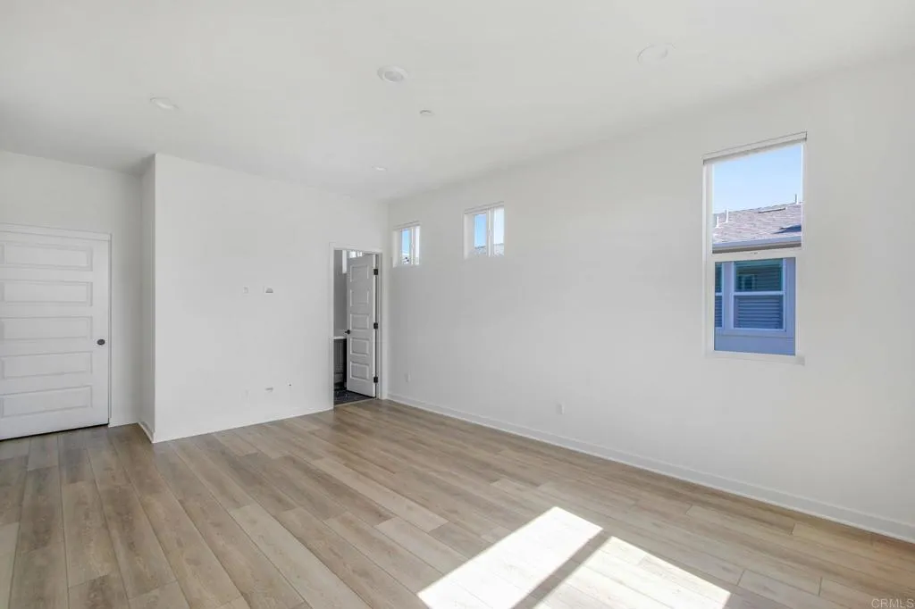 https://cdn.realtyfeed.com/cdn/127/306749169/6fd0bd2878191d2618fc3392be1bd8ec.webp