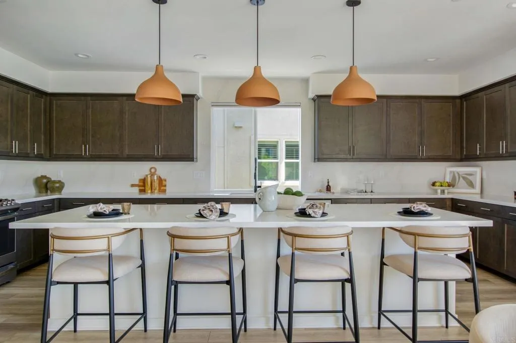 https://cdn.realtyfeed.com/cdn/127/306749169/810c75dd67b6fd19370a2d549be7bb09.webp