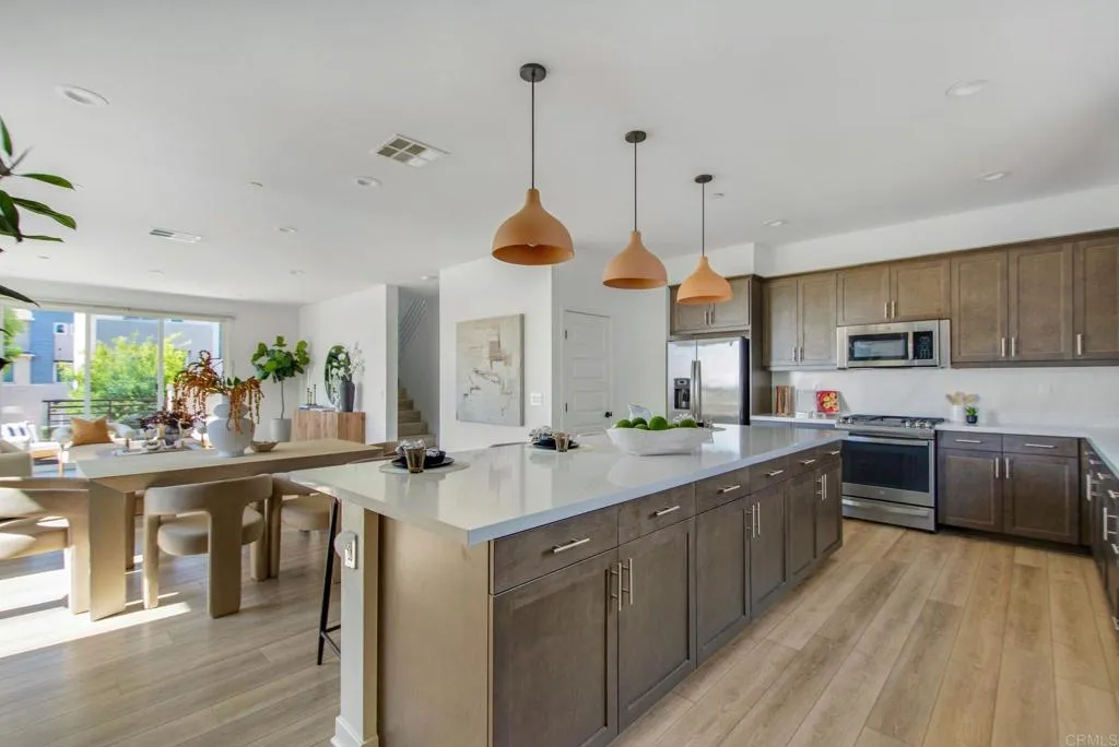 https://cdn.realtyfeed.com/cdn/127/306749169/e0d460d8e99da86c3a7739e9e810f325.webp