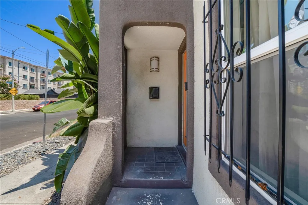 5152 Romaine Street, Los Angeles, CA 90029 - Photo 2 of 23, Los Angeles, CA