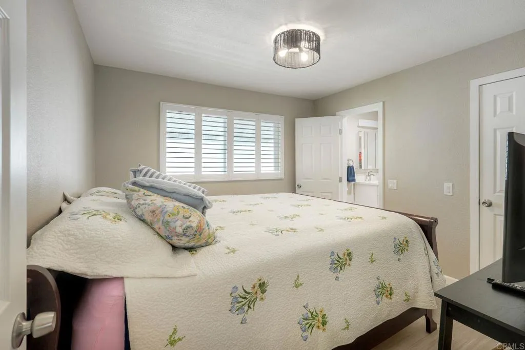 https://cdn.realtyfeed.com/cdn/127/306749210/0939194f1558232465c9d3c1cb2c972d.webp