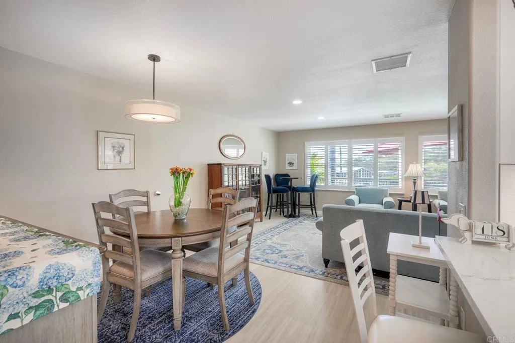 https://cdn.realtyfeed.com/cdn/127/306749210/571b20163b28e3a6032cfca4c4061c22.webp