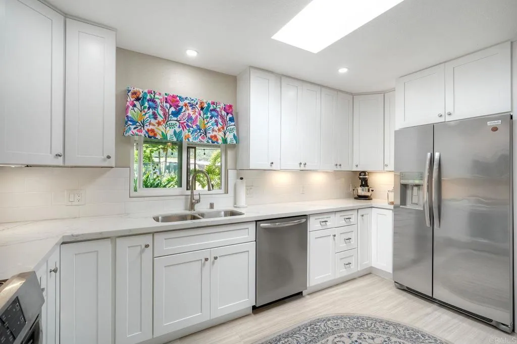 https://cdn.realtyfeed.com/cdn/127/306749210/71177e86decb086c4b933498462f46bf.webp