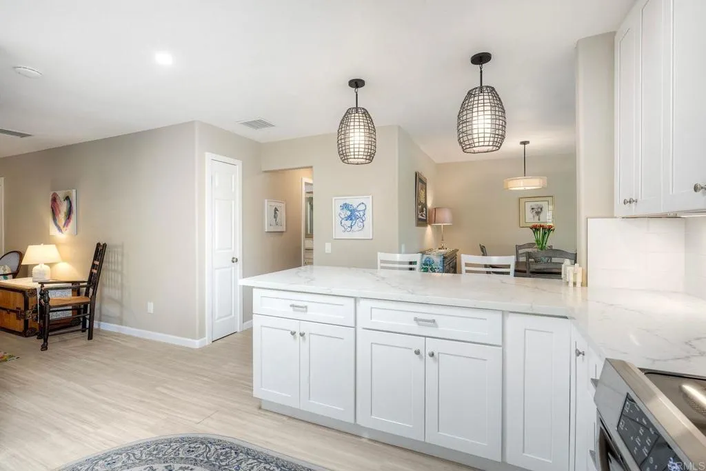 https://cdn.realtyfeed.com/cdn/127/306749210/ba0fba8ea373ba352e314656b89003a8.webp
