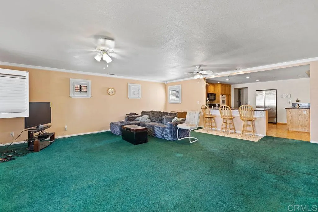 https://cdn.realtyfeed.com/cdn/127/306749216/5ea9111f153f7ef526e0f7ecf77142e5.webp