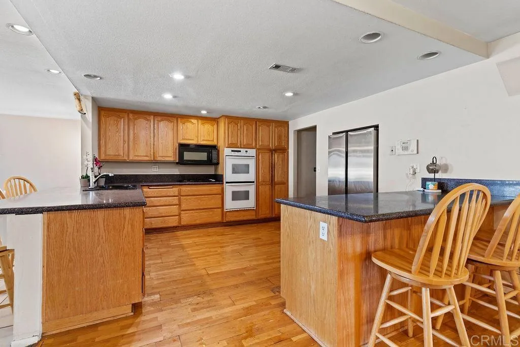 https://cdn.realtyfeed.com/cdn/127/306749216/857073814716602cb9f18fae77bc893f.webp
