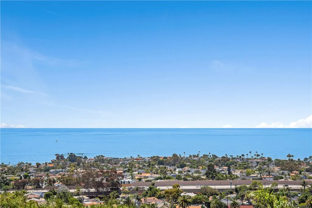 2365 Hillview Drive, Laguna Beach, CA 92651 - Photo 3 of 45, Laguna Beach, CA