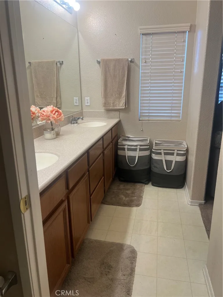 15993 Carmelia Drive, Victorville, CA 92394 - Photo 5 of 14, Victorville, CA