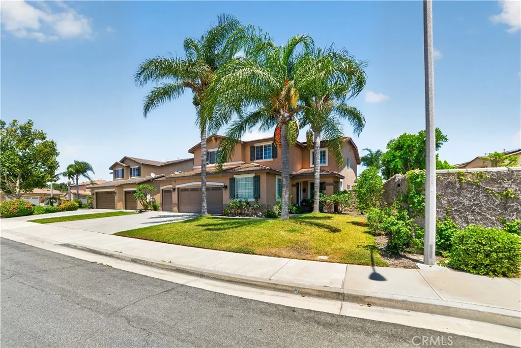 7050 Larkspur, Eastvale, CA 92880 - Photo 5 of 43, Eastvale, CA