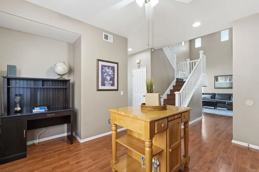 https://cdn.realtyfeed.com/cdn/127/306749252/4c6d9f6f6454f0f2a4e87c3edd559ef6.webp