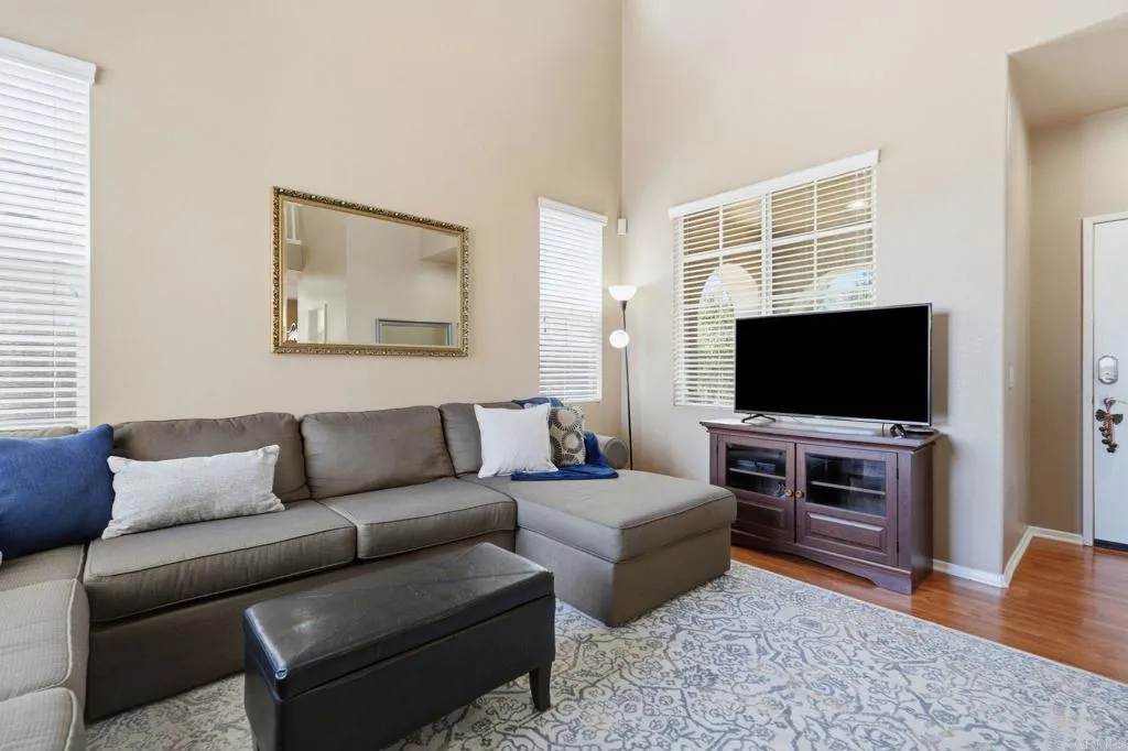 https://cdn.realtyfeed.com/cdn/127/306749252/791dc0f7e6f7ce26d3165e37c6187206.webp