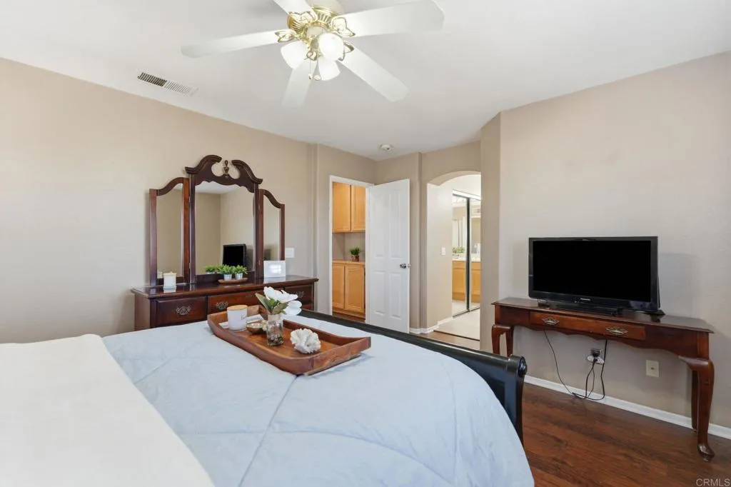 https://cdn.realtyfeed.com/cdn/127/306749252/b0e9bc1d47b17028eb9f5a45be416051.webp