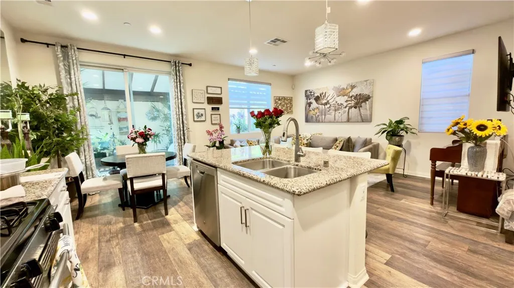 14601 Del Playa, Panorama City, CA 91402 - Photo 5 of 58, Panorama City, CA