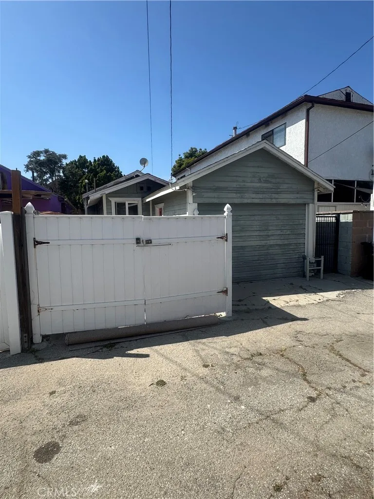 652 Navy Street, Santa Monica, CA 90405 - Photo 5 of 20, Santa Monica, CA