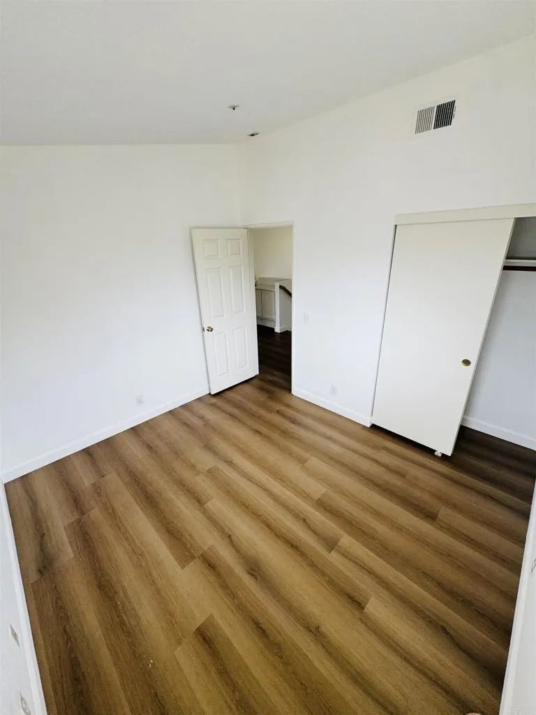 https://cdn.realtyfeed.com/cdn/127/306749291/a6b13ff617833af1c20f64f42acff4a8.webp