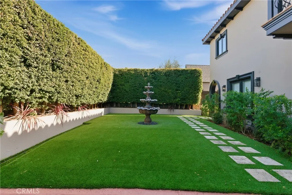 5558 Edgewood Place, Los Angeles, CA 90019 - Photo 3 of 23, Los Angeles, CA