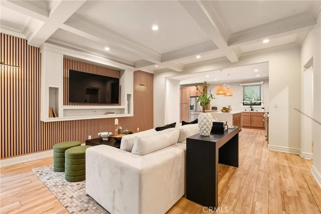 5558 Edgewood Place, Los Angeles, CA 90019 - Photo 5 of 23, Los Angeles, CA