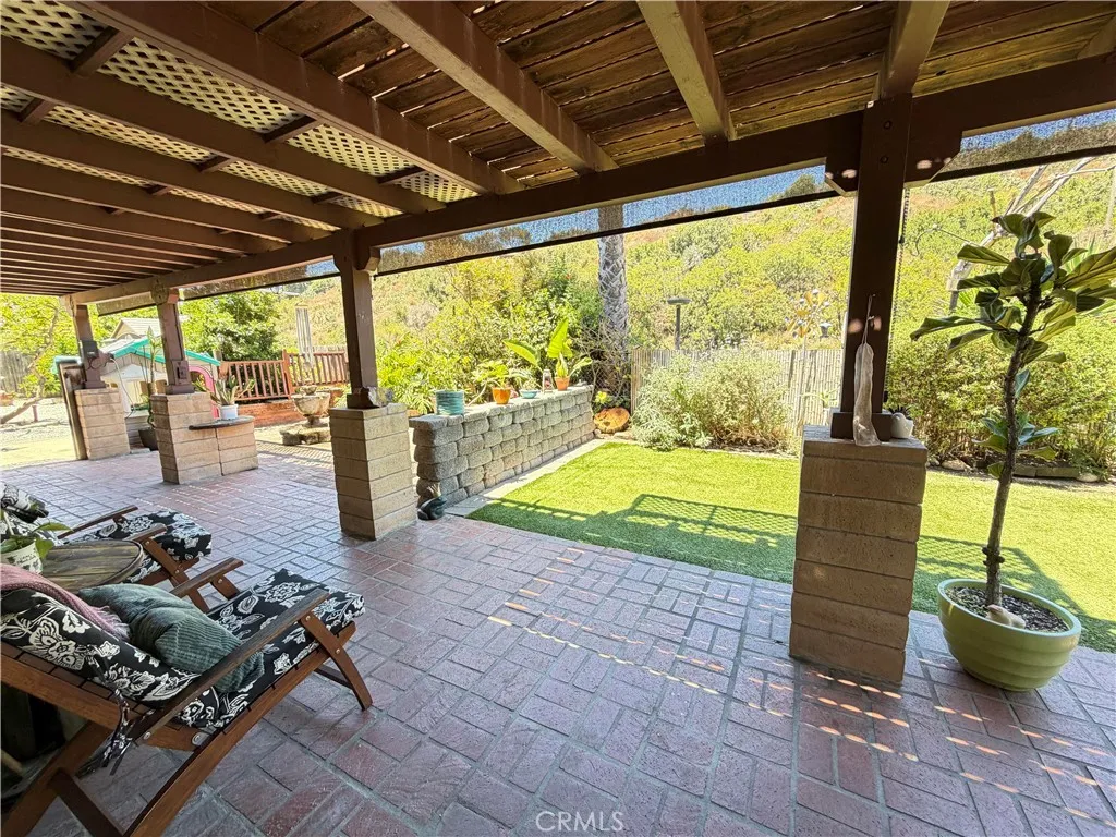 https://cdn.realtyfeed.com/cdn/127/306749363/38a0b2260990655de67d94a7918dd895.webp