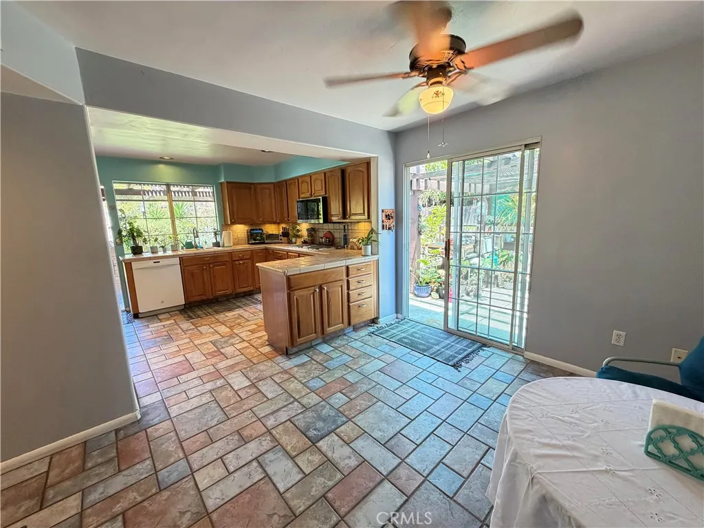 https://cdn.realtyfeed.com/cdn/127/306749363/5ccd3703bddfcc62addce07a1efa26e9.webp
