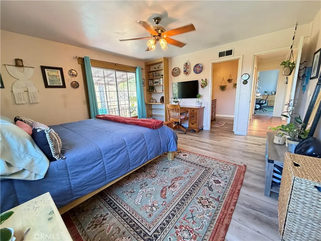 https://cdn.realtyfeed.com/cdn/127/306749363/a6119bede41206985f8e633877d07d2e.webp