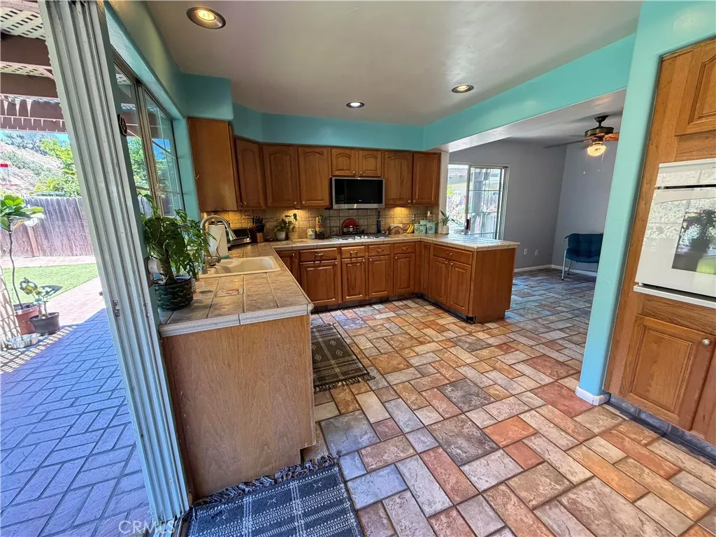 https://cdn.realtyfeed.com/cdn/127/306749363/b97c84466714c599f5fdc7d071c6d2ab.webp